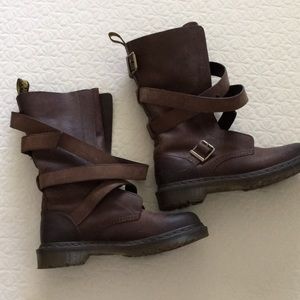 Doc Martens Tanker Boots